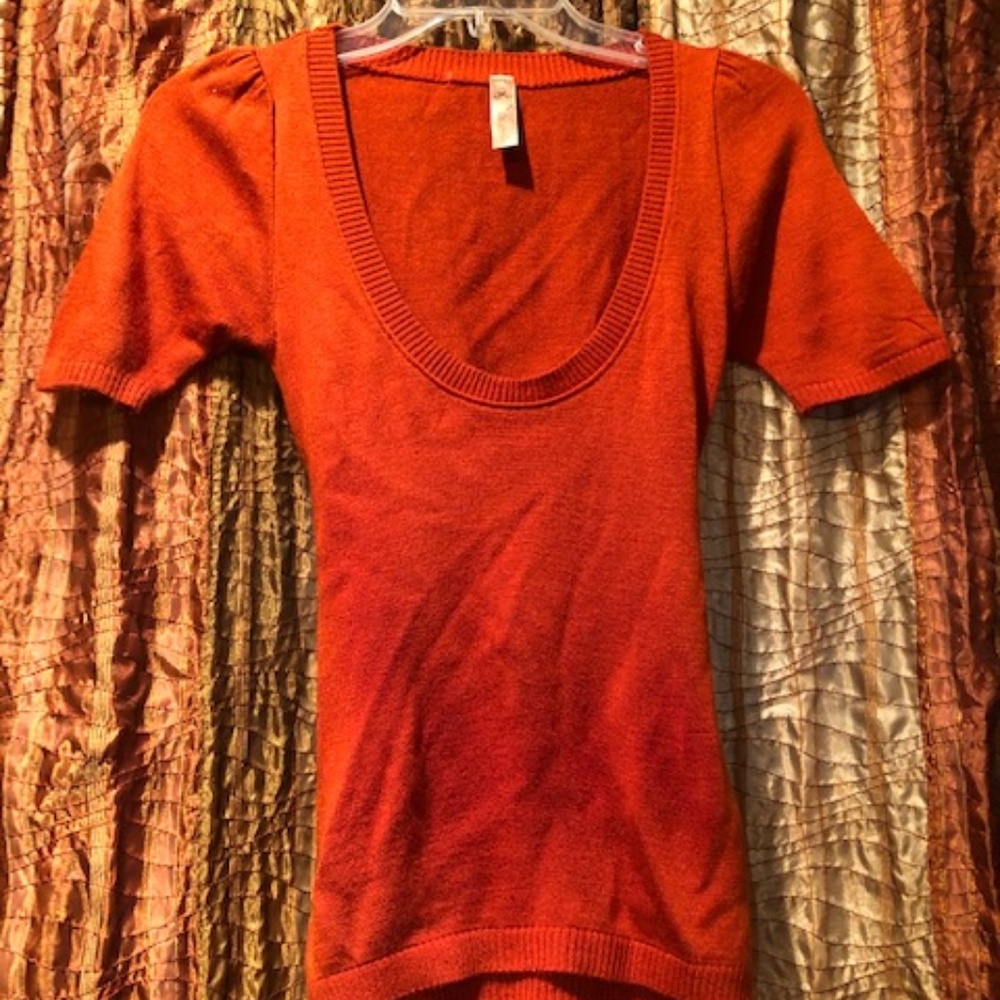 Burnt Orange Fitted Top with Scoop Neck